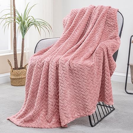 Exclusivo Mezcla Pink Fleece Throw Blanket for Couch and Bed, 50x70 Inches